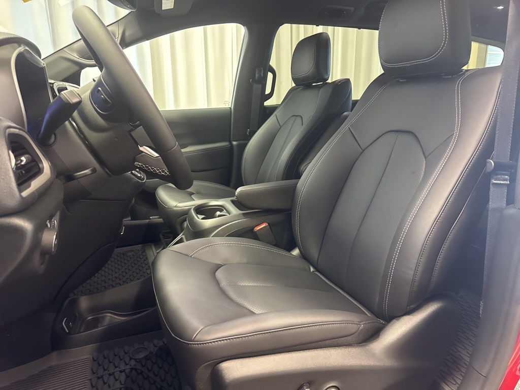 new 2025 Chrysler Pacifica car, priced at $44,615