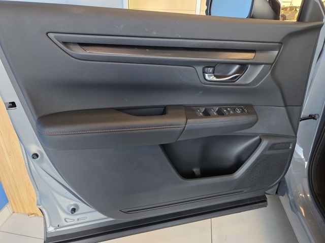 new 2026 Honda CR-V Hybrid car, priced at $40,650