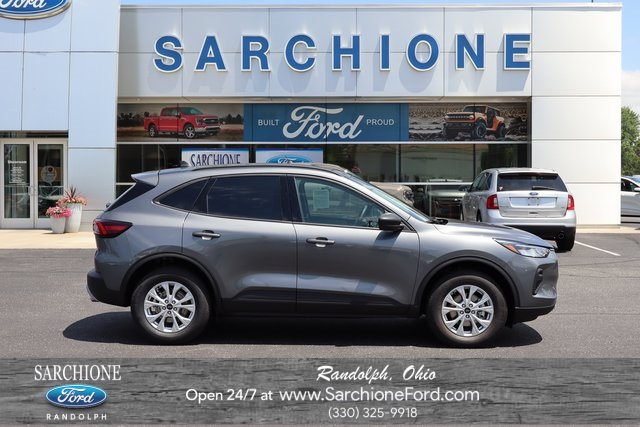 new 2025 Ford Escape car, priced at $29,702