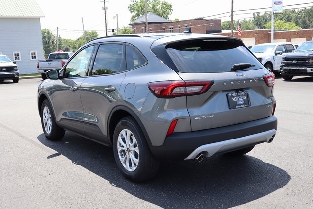 new 2025 Ford Escape car, priced at $29,702