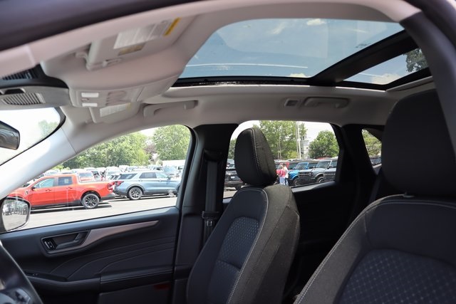 new 2025 Ford Escape car, priced at $29,702