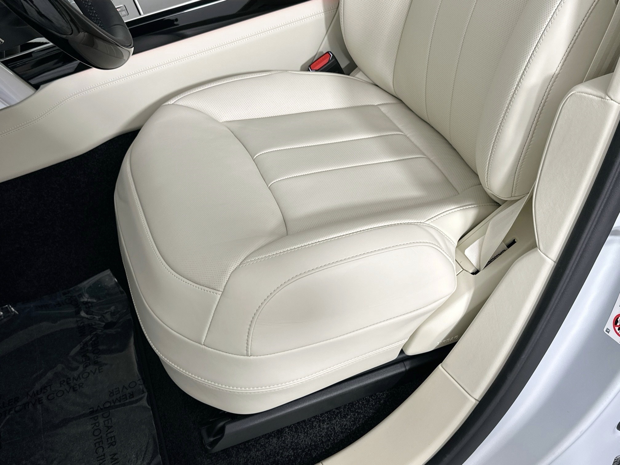 new 2025 Land Rover Range Rover car, priced at $164,380