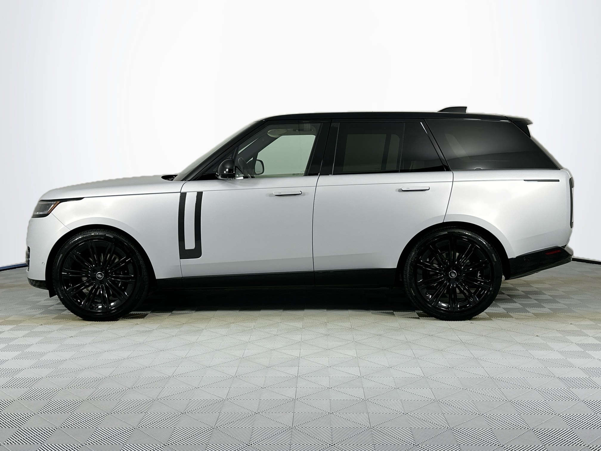 new 2025 Land Rover Range Rover car, priced at $164,380