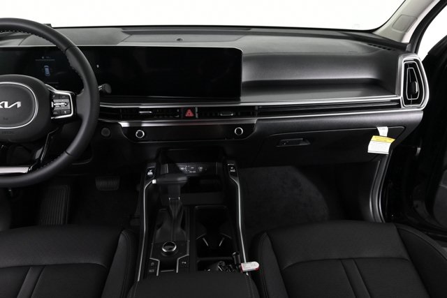 new 2025 Kia Sorento car, priced at $36,905