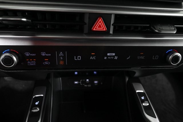 new 2025 Kia Sorento car, priced at $36,905
