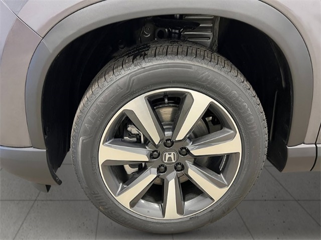 new 2025 Honda Pilot car, priced at $54,530