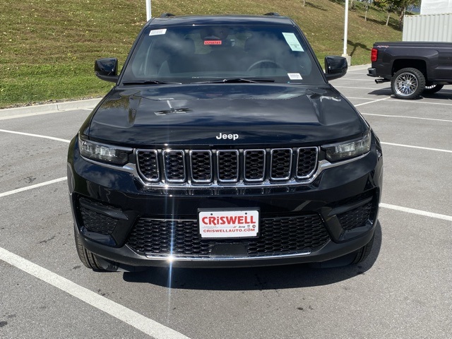 new 2025 Jeep Grand Cherokee car, priced at $36,997
