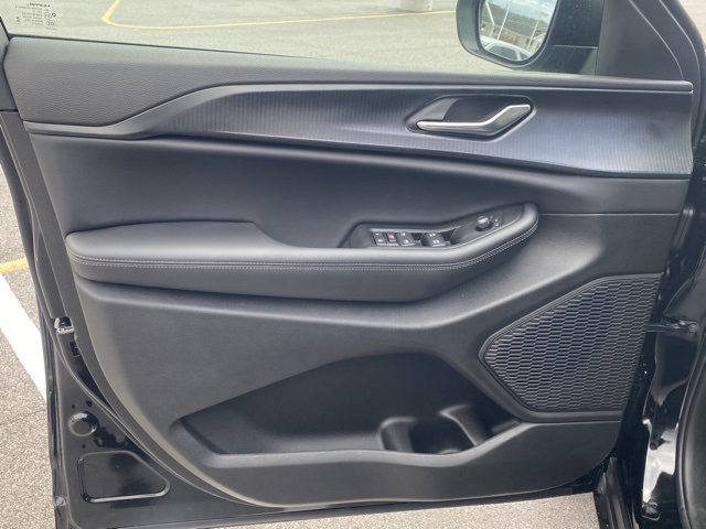 new 2025 Jeep Grand Cherokee car, priced at $36,997