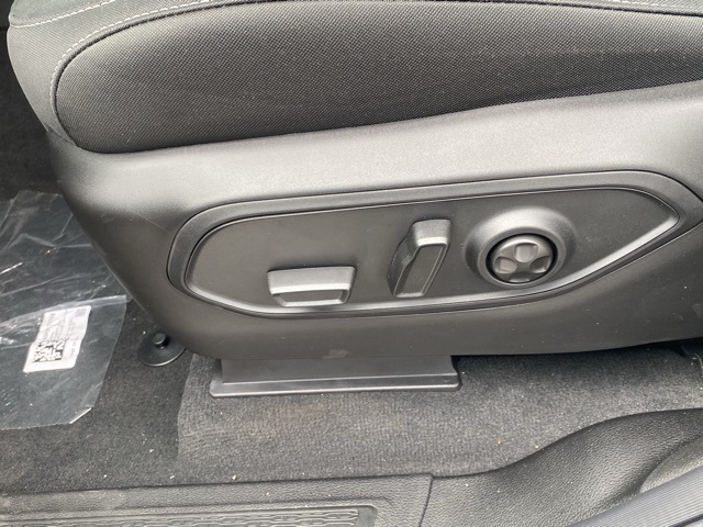 new 2025 Jeep Grand Cherokee car, priced at $36,997