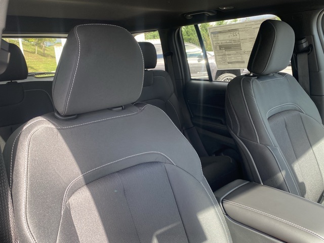 new 2025 Jeep Grand Cherokee car, priced at $36,997