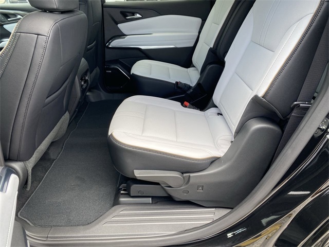 new 2025 Chevrolet Traverse car, priced at $56,045
