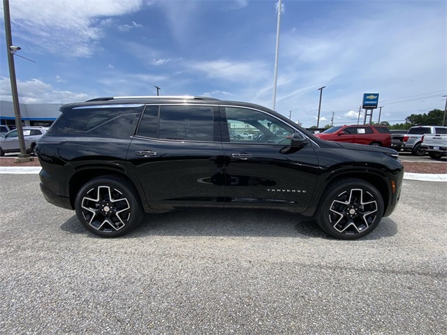 new 2025 Chevrolet Traverse car, priced at $56,045