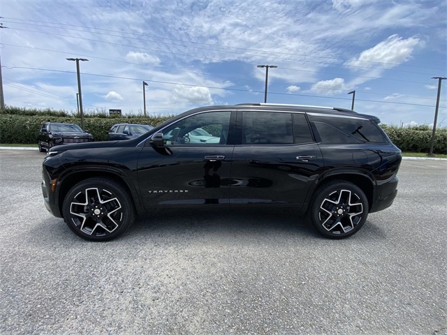 new 2025 Chevrolet Traverse car, priced at $56,045