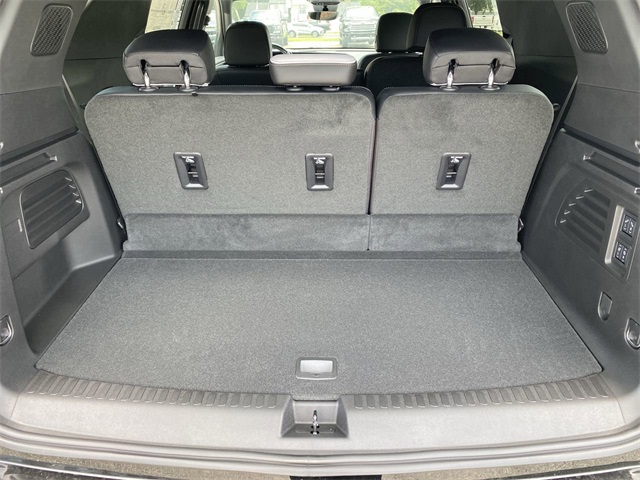 new 2025 Chevrolet Traverse car, priced at $56,045