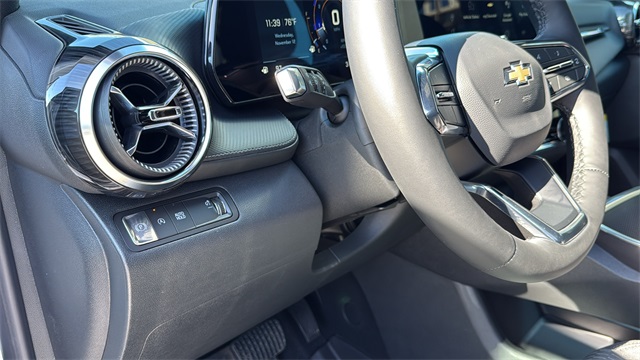 new 2026 Chevrolet Equinox car, priced at $30,820