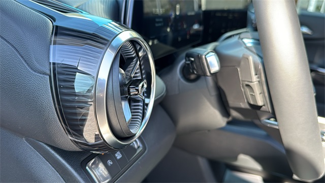 new 2026 Chevrolet Equinox car, priced at $30,820