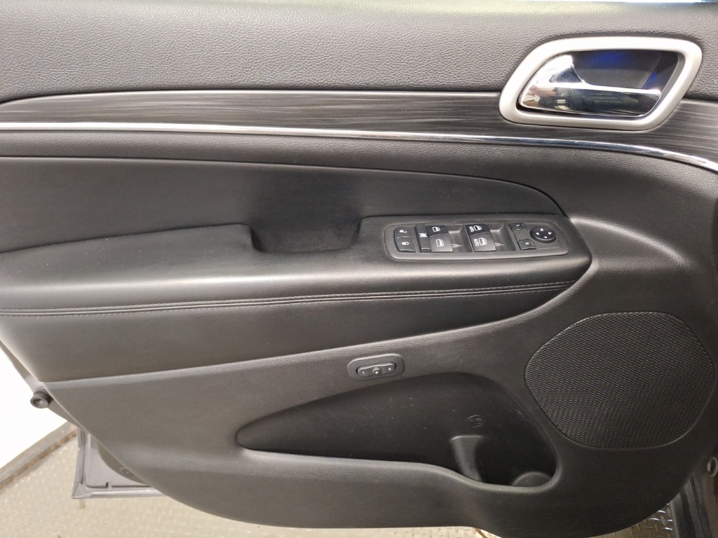 used 2019 Jeep Grand Cherokee car, priced at $18,384