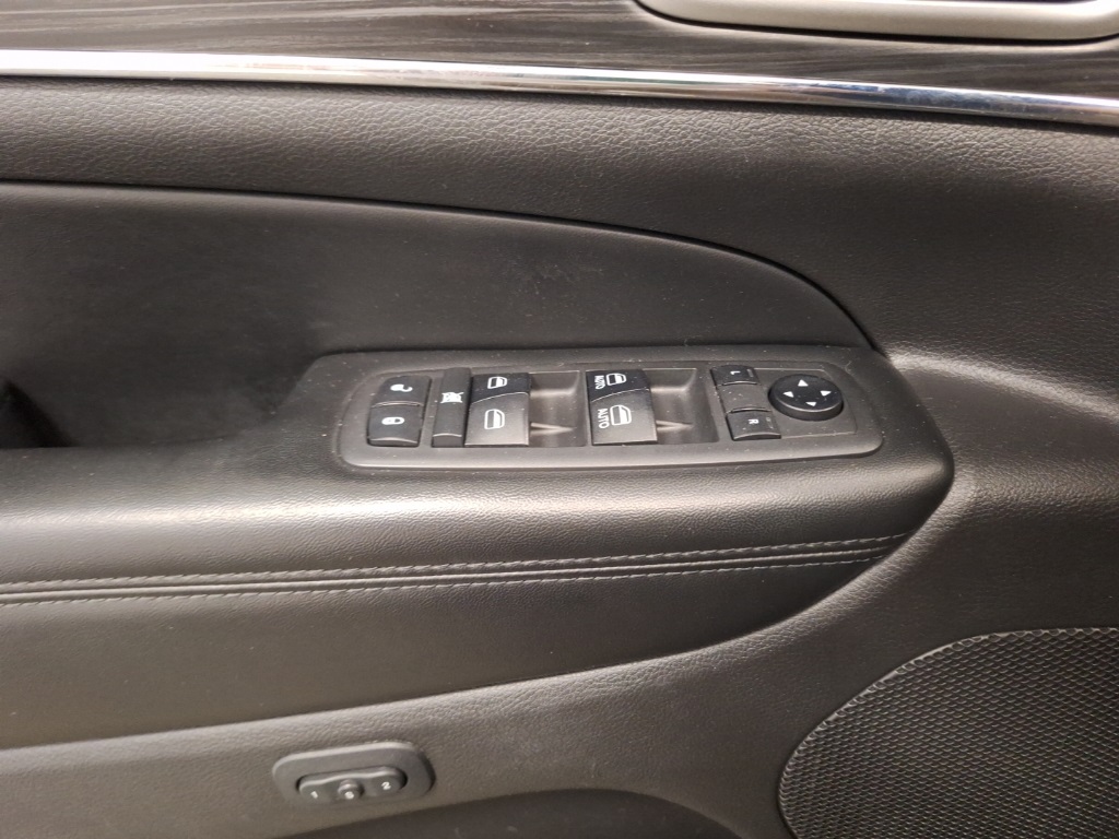 used 2019 Jeep Grand Cherokee car, priced at $18,384