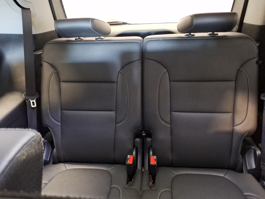 used 2023 GMC Acadia car, priced at $26,617