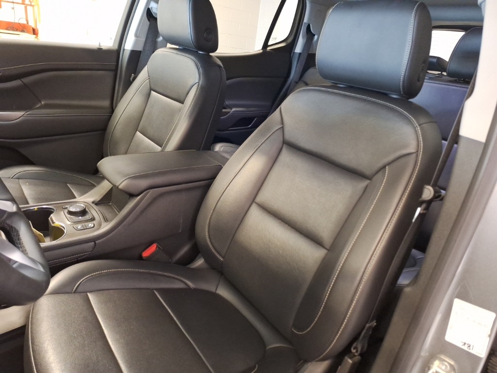 used 2023 GMC Acadia car, priced at $26,617