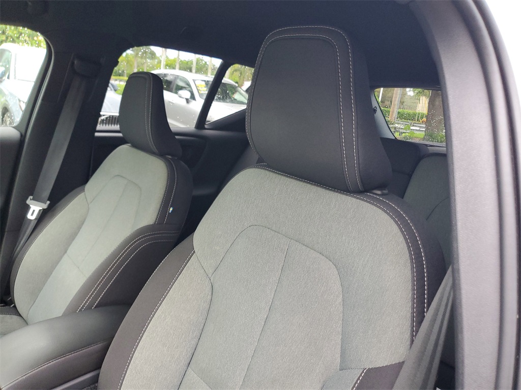 used 2023 Volvo XC40 car, priced at $24,994