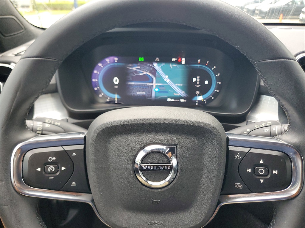 used 2023 Volvo XC40 car, priced at $24,994
