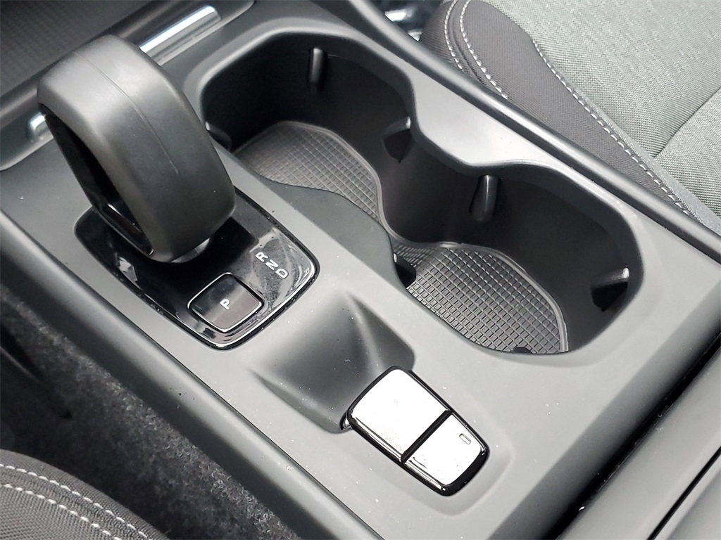 used 2023 Volvo XC40 car, priced at $24,994