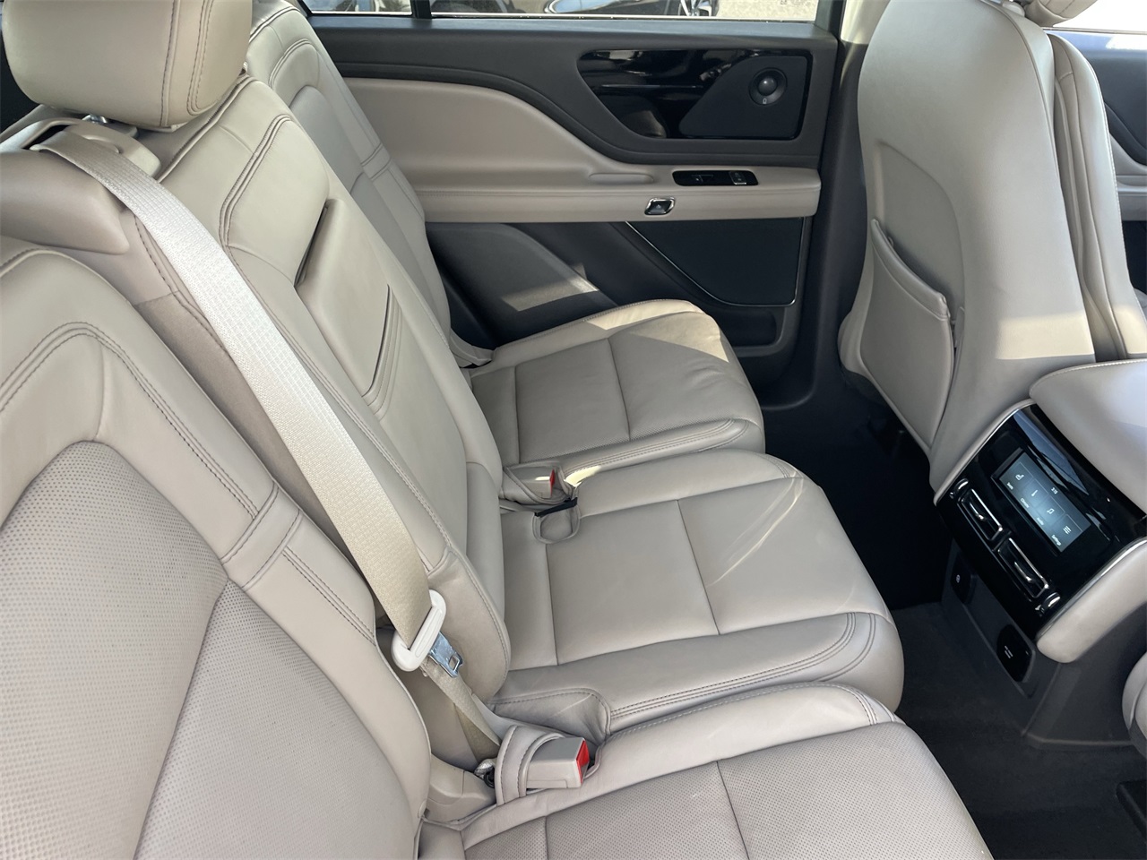 used 2020 Lincoln Aviator car, priced at $28,959