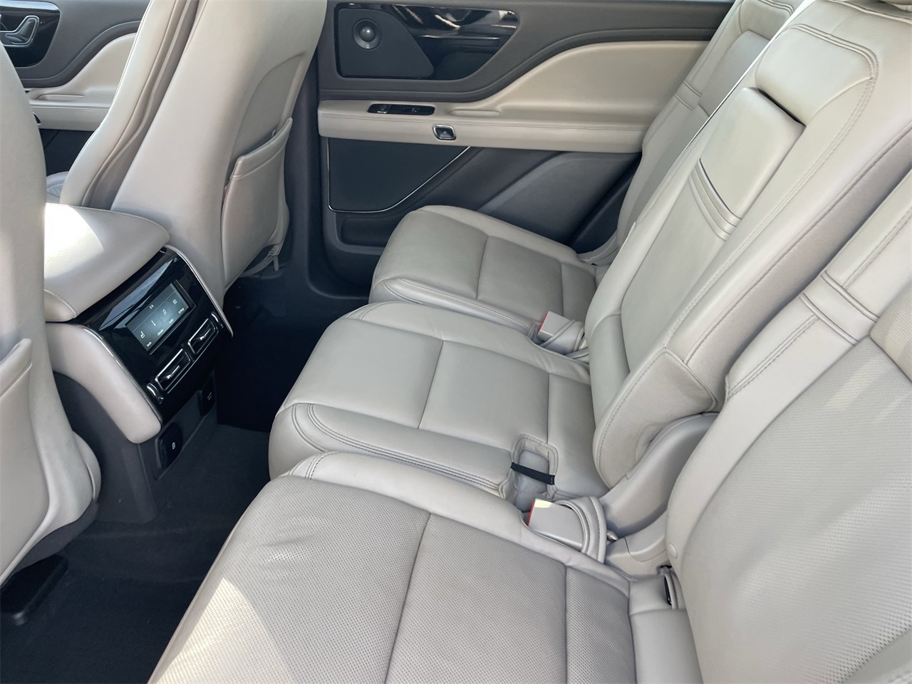 used 2020 Lincoln Aviator car, priced at $28,959