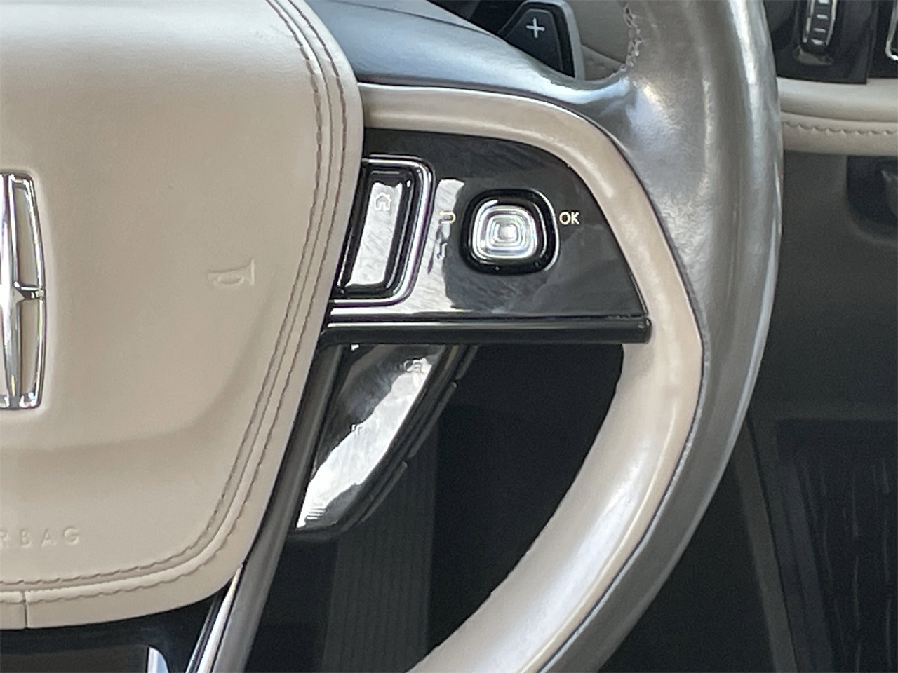 used 2020 Lincoln Aviator car, priced at $28,959