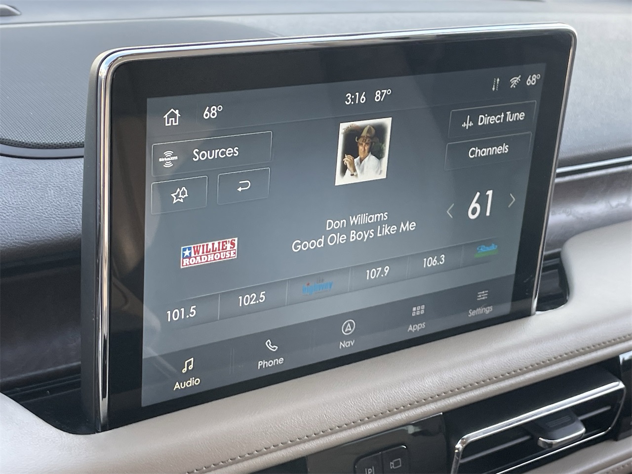 used 2020 Lincoln Aviator car, priced at $28,959