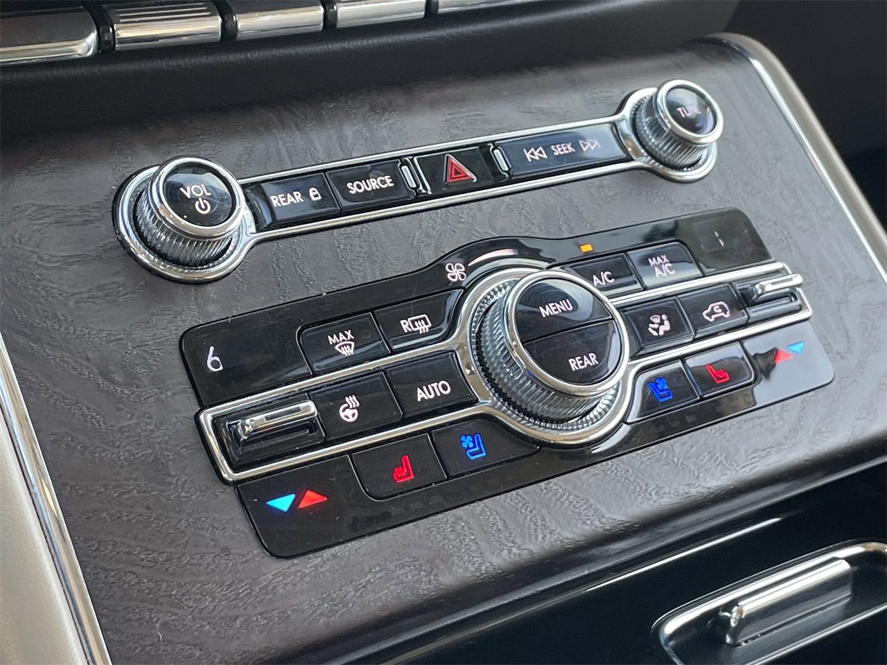 used 2020 Lincoln Aviator car, priced at $28,959