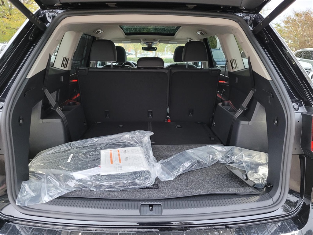 new 2026 Volkswagen Atlas car, priced at $52,181