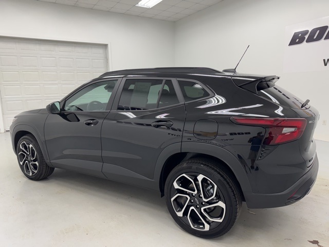 used 2025 Chevrolet Trax car, priced at $24,748