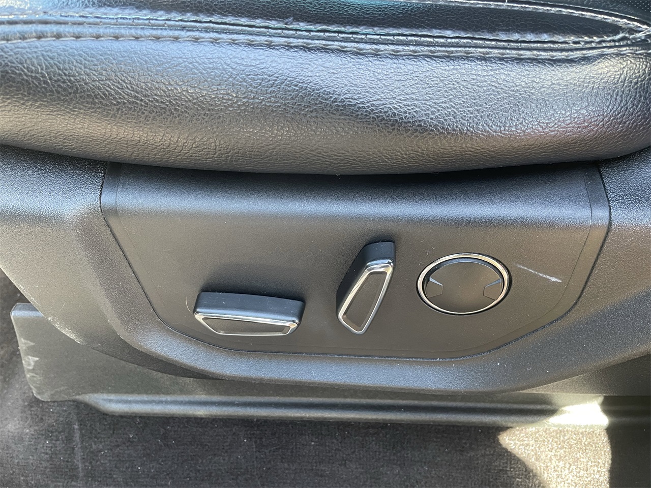 used 2018 Ford F-150 car, priced at $22,999