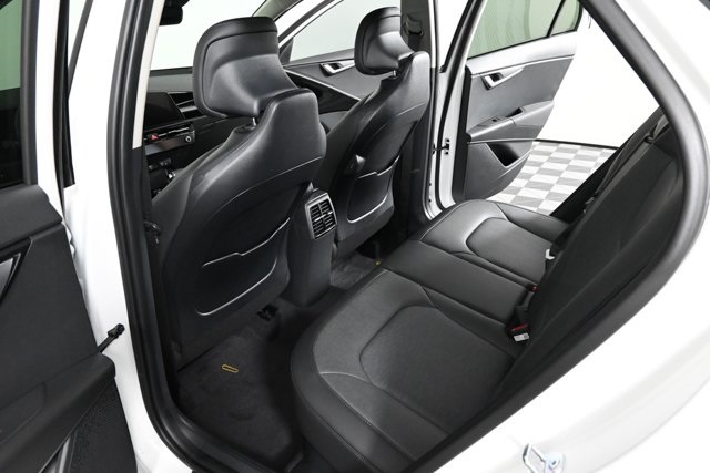 new 2025 Kia Niro car, priced at $33,445