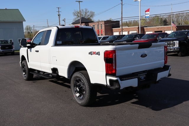 new 2025 Ford F-350SD car, priced at $61,555