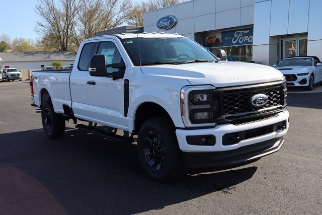 new 2025 Ford F-350SD car, priced at $61,555