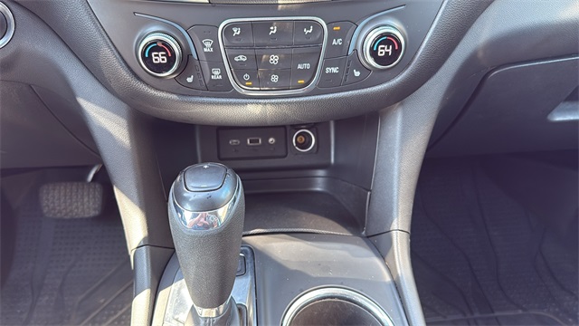 used 2020 Chevrolet Equinox car, priced at $15,998