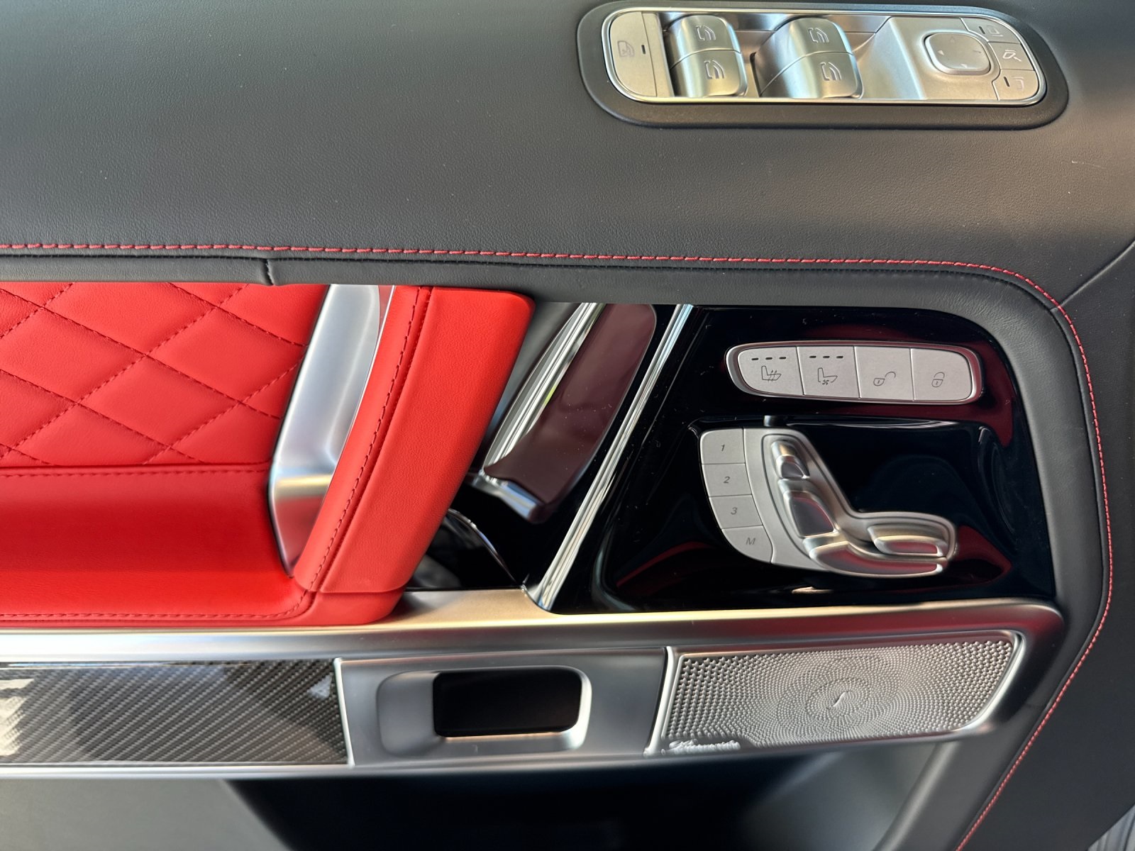 new 2025 Mercedes-Benz G-Class car
