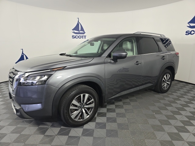 used 2022 Nissan Pathfinder car, priced at $33,211
