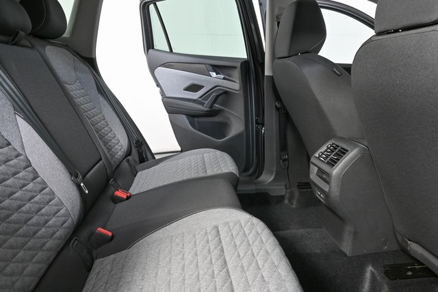 new 2025 Volkswagen Tiguan car, priced at $32,801