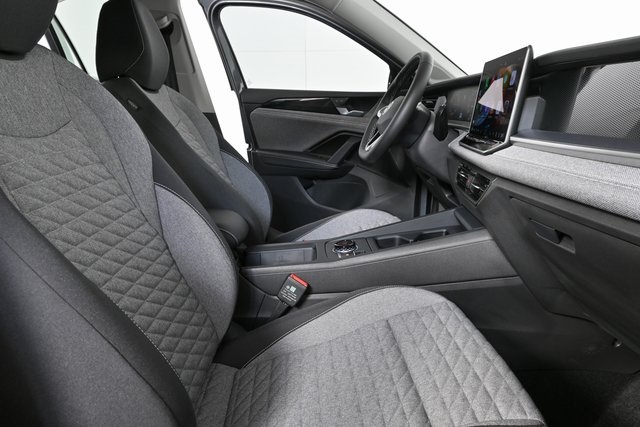 new 2025 Volkswagen Tiguan car, priced at $32,801