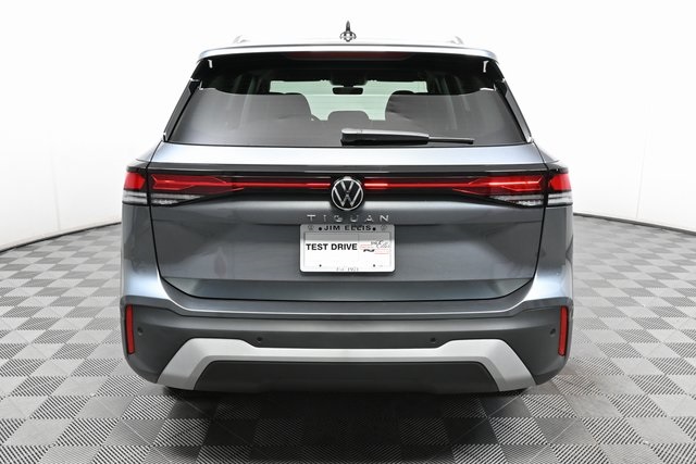 new 2025 Volkswagen Tiguan car, priced at $32,801