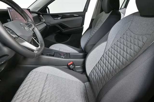 new 2025 Volkswagen Tiguan car, priced at $32,801