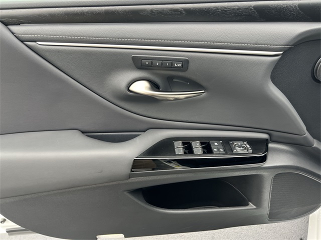 used 2024 Lexus ES car, priced at $42,820