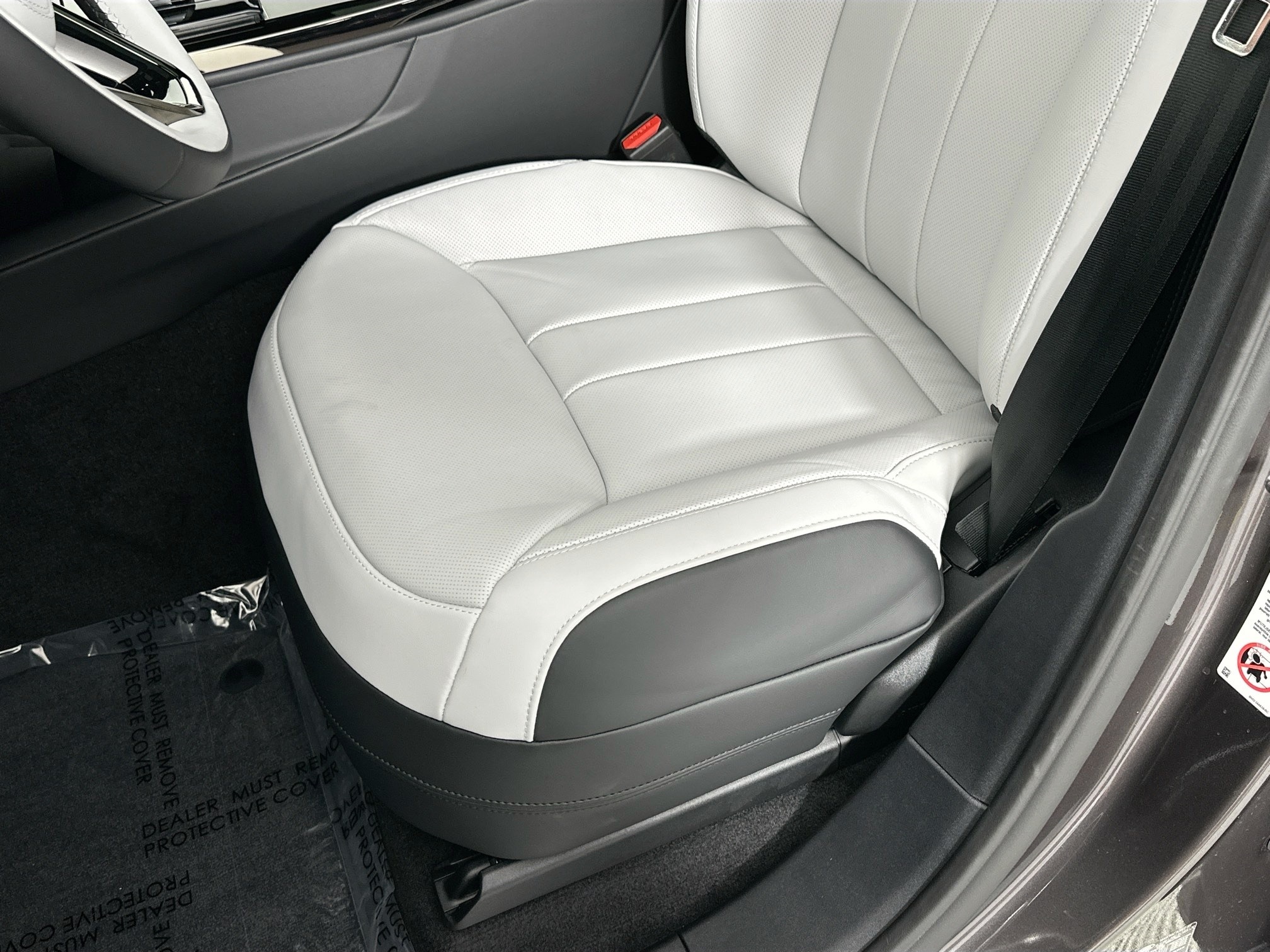 new 2025 Land Rover Range Rover Sport car, priced at $121,770