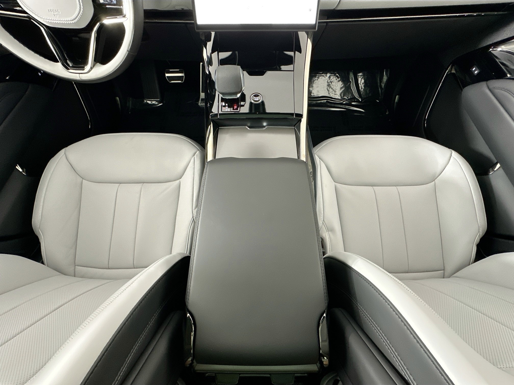 new 2025 Land Rover Range Rover Sport car, priced at $121,770