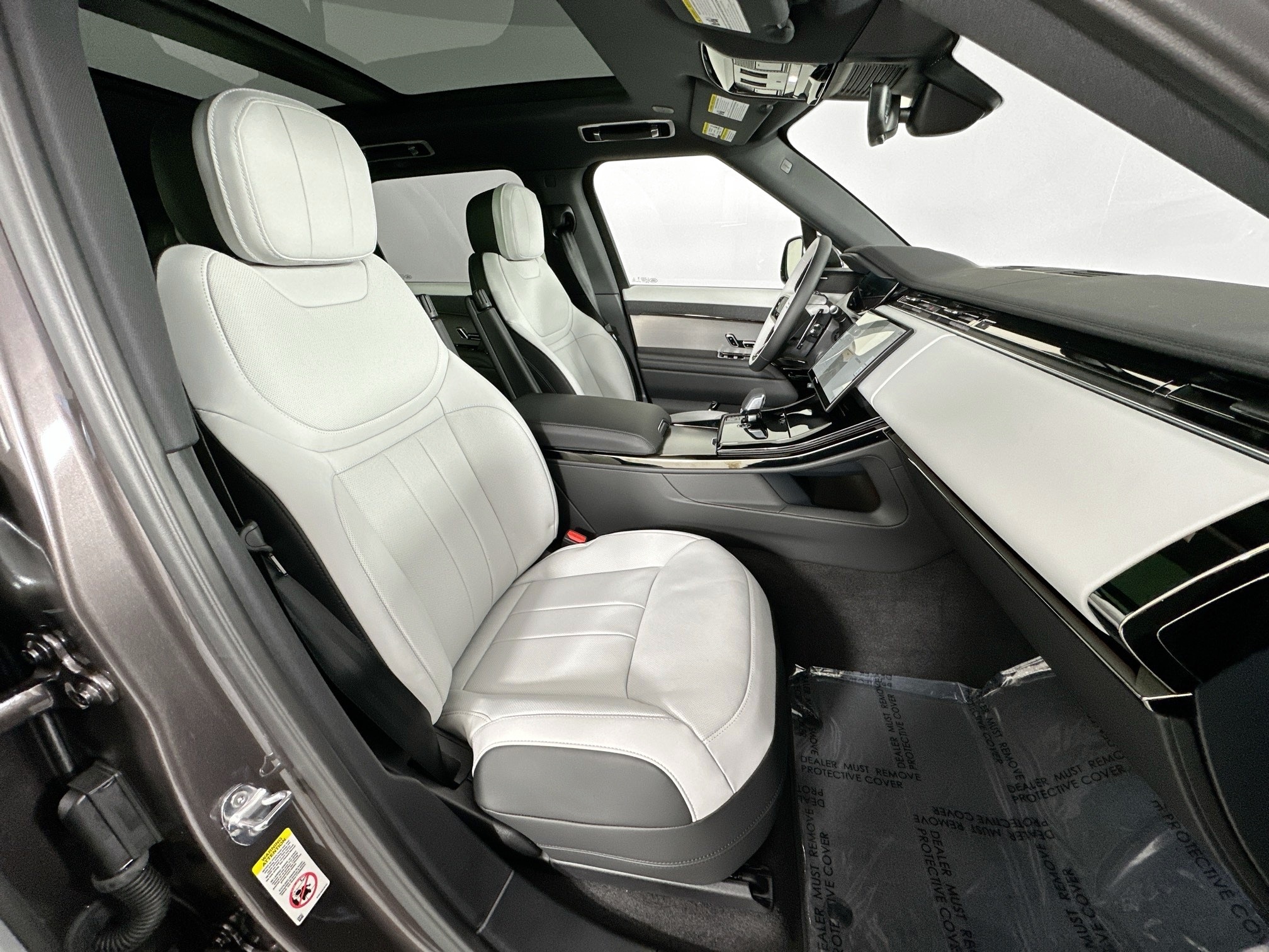 new 2025 Land Rover Range Rover Sport car, priced at $121,770