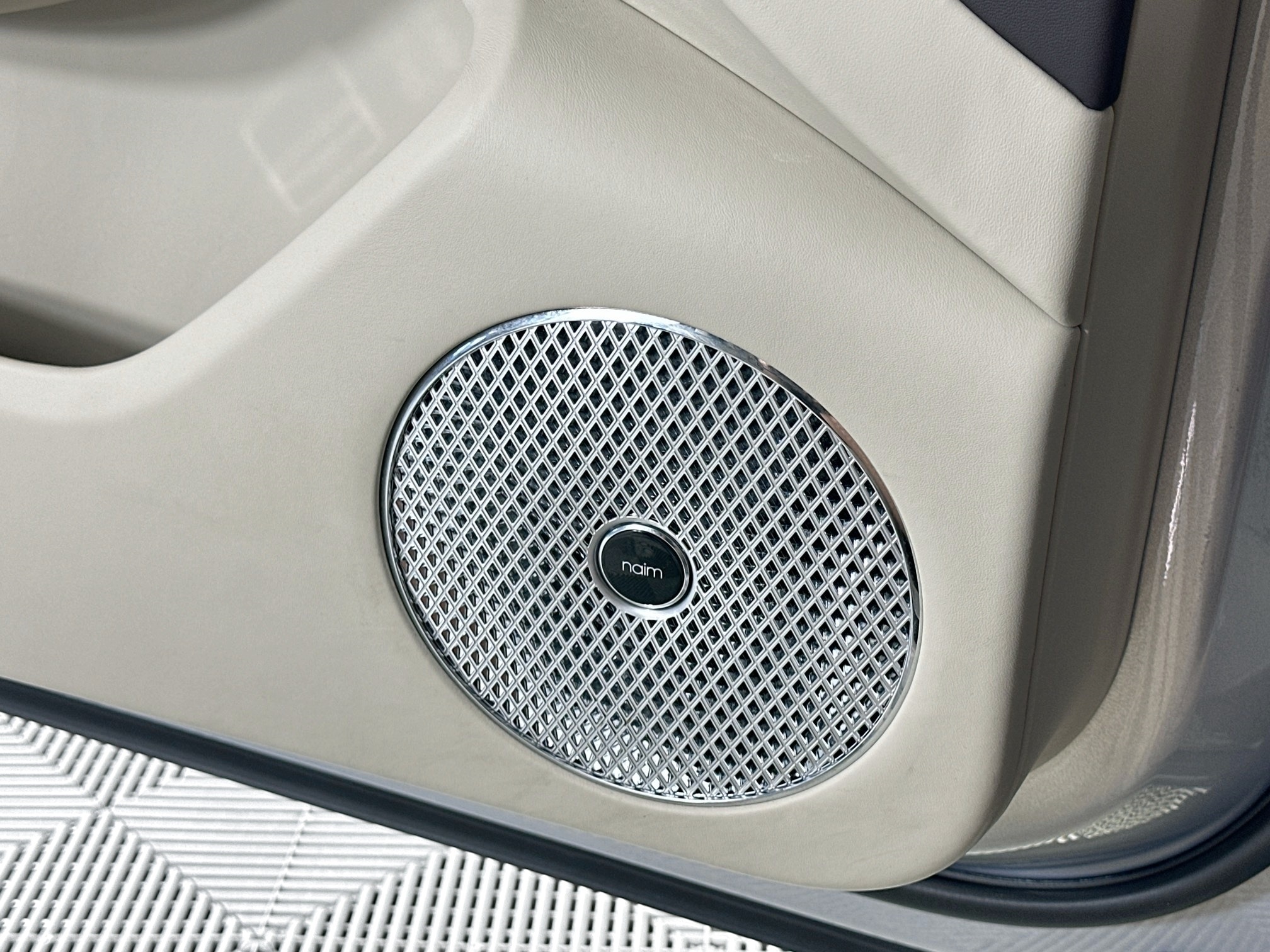 used 2024 Bentley Flying Spur car, priced at $274,999